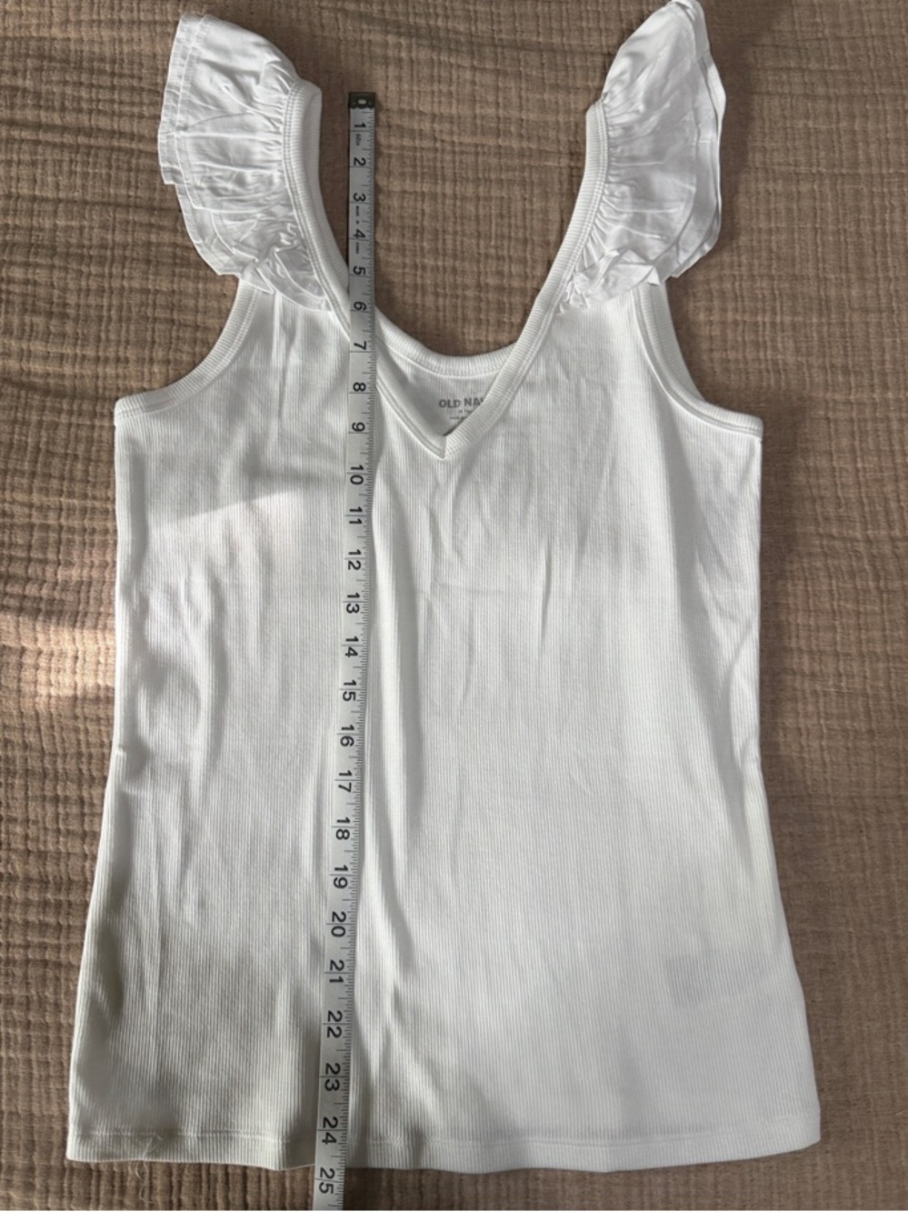 Old Navy White Ruffle Strap Ribbed V-Neck Tank - Picture 5 of 8